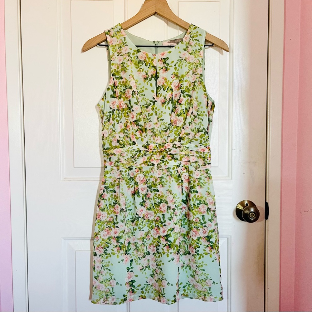 Forever 21 Green & Pink Floral Sheath
Dress